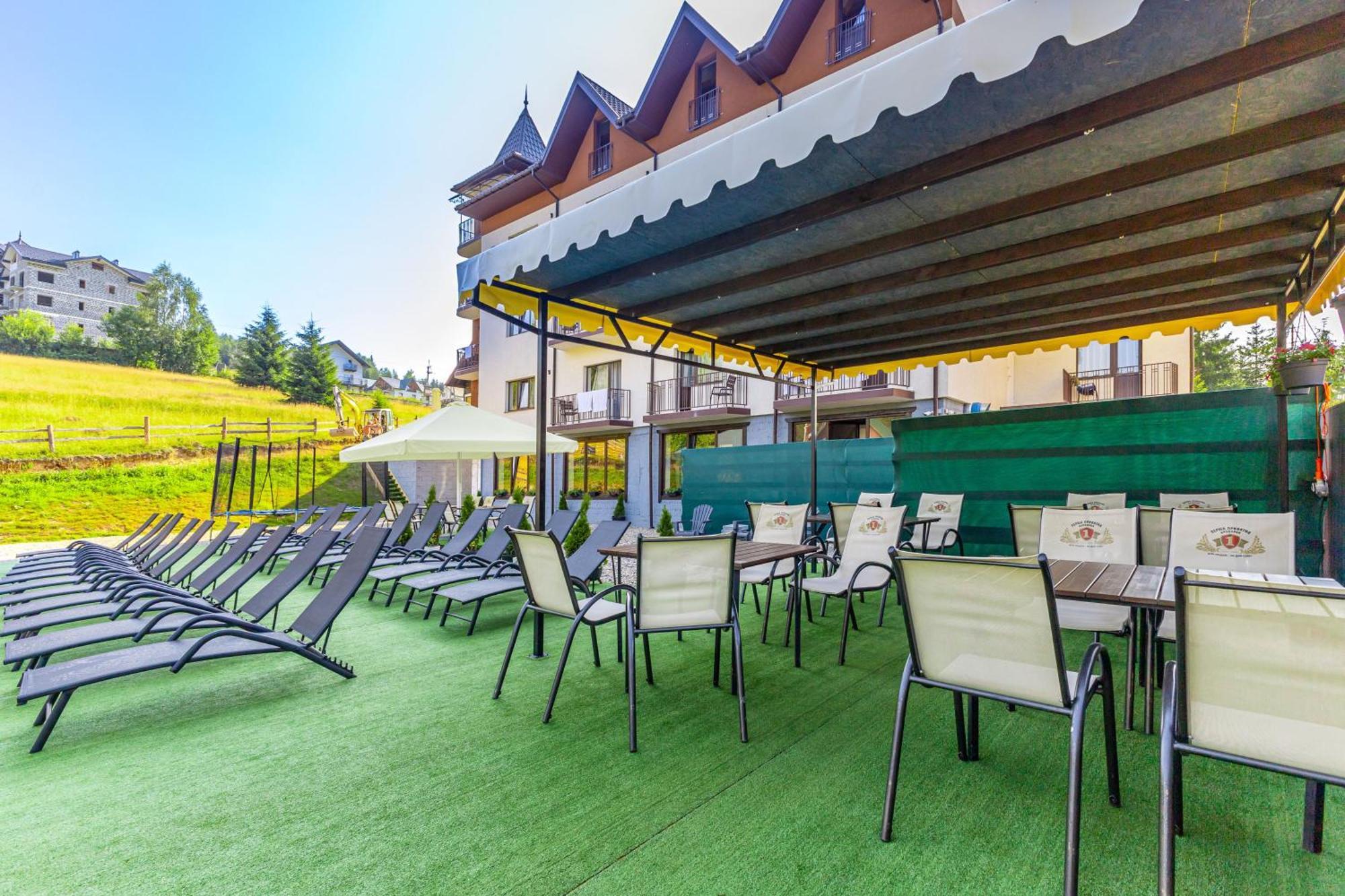 Madison Hotel Bukovel Exterior foto